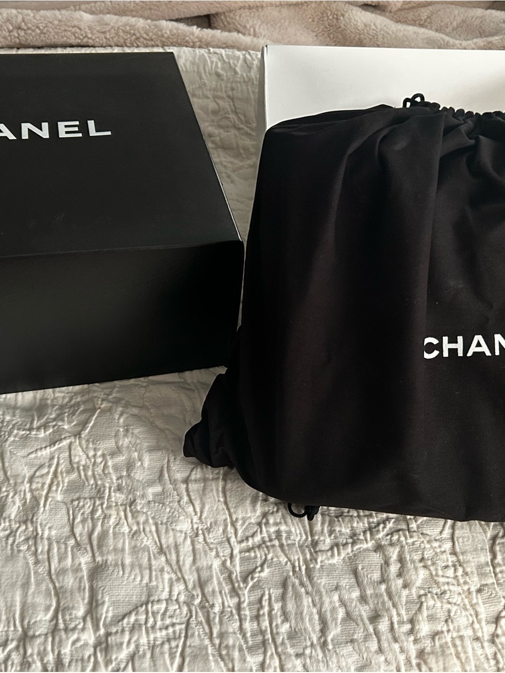 CHANEL Black Quilted Caviar Leather Tote with Gold Hardware - Picture 8 of 8